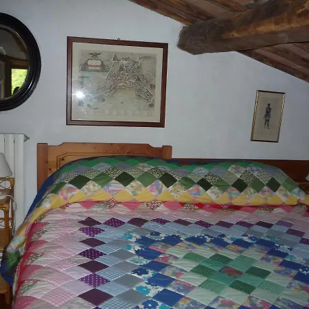 Farm stay Charming With Pretty Garden Full Of Fruit Trees *
